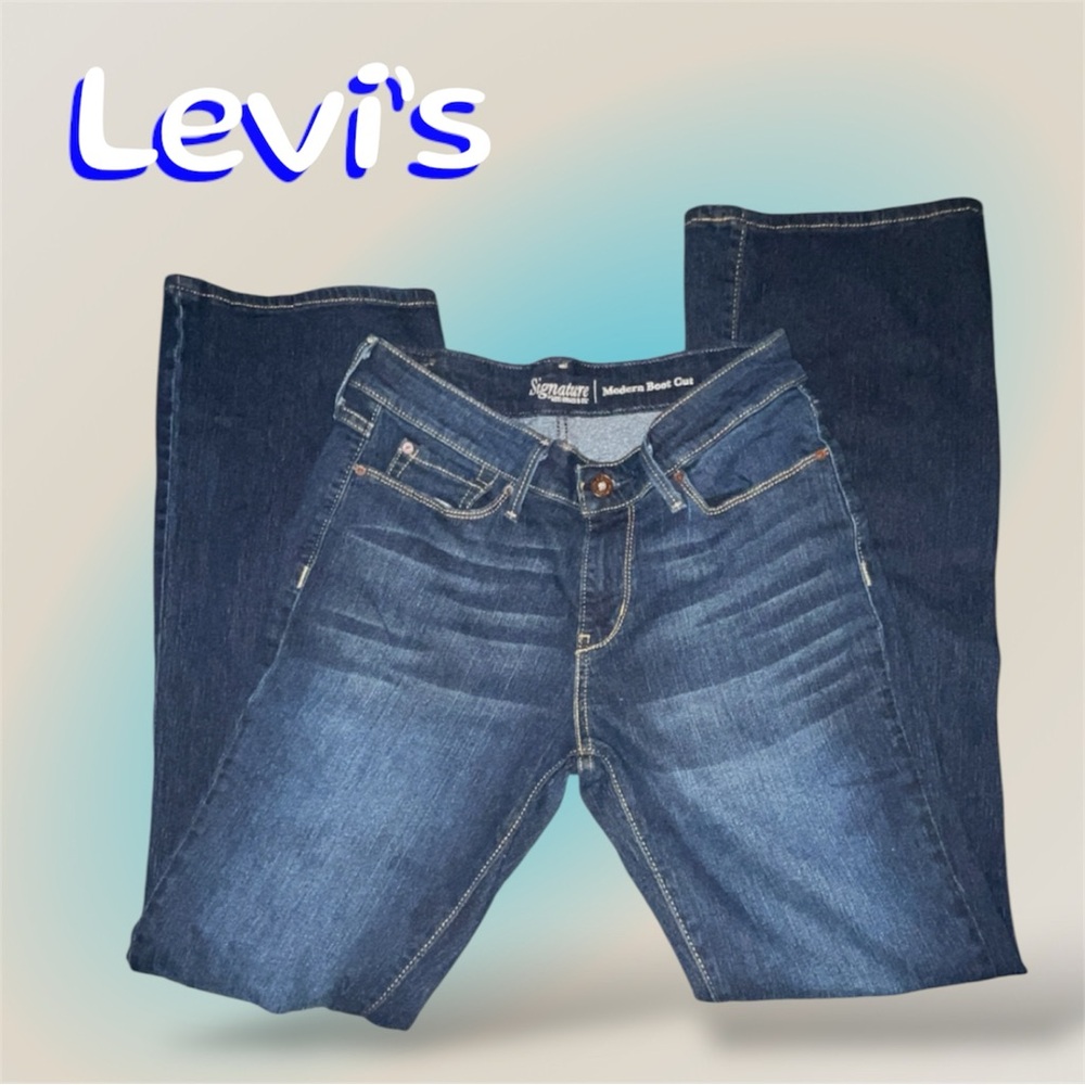 Women’s Levi's Classic Blue Boot Cut Jeans